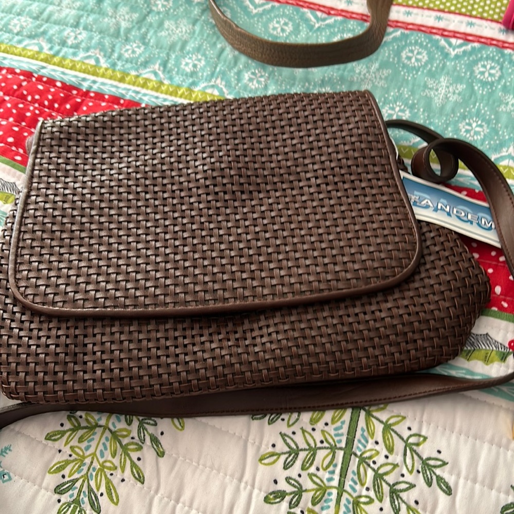 Brand new Tandem basket weave bag.  Two compartments zipped pocket front pocket